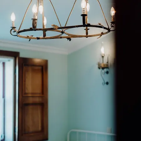 Forno House * Pereiros